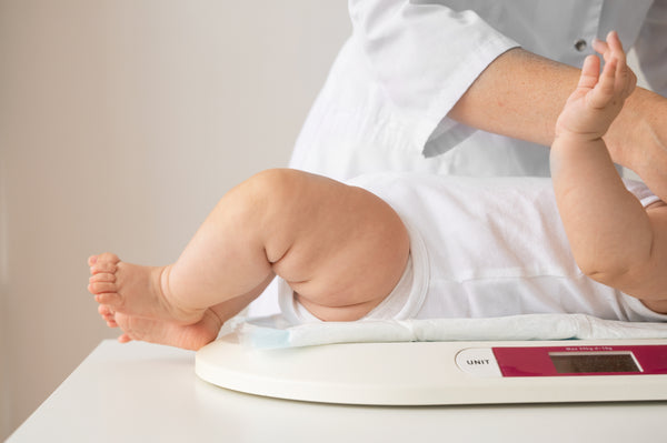 Newborn baby weight gain: Whats normal, Whats exceptional, and When to be concerned.